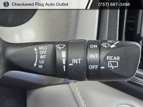 Used 2017 Toyota RAV4 XLE AWD/4WD image 29