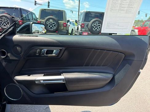 Used 2018 Ford Mustang Premium RWD image 15