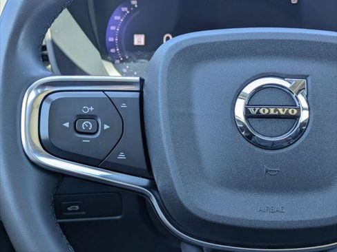 New 2026 Volvo XC90 T8 Plus w/ Protection Package Premier AWD/4WD image 14
