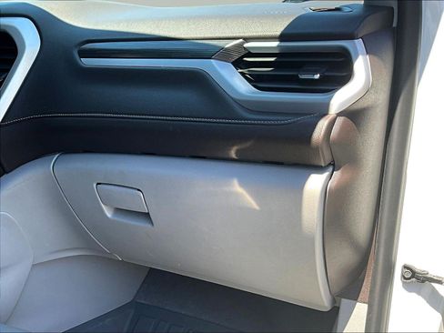 Used 2019 GMC Acadia SLT FWD image 27