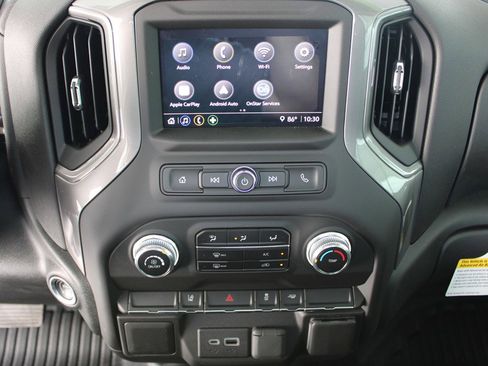 Used 2024 GMC Sierra 3500 Pro w/ Convenience Package image 25