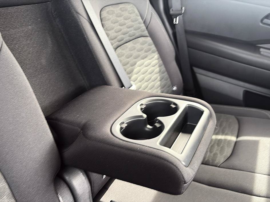 Certified 2025 Nissan Pathfinder SV FWD image 37