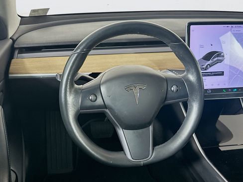 Used 2018 Tesla Model 3 Long Range image 17