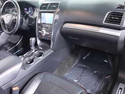 Used 2016 Ford Explorer Sport w/ Equipment Group 401A AWD/4WD image 46