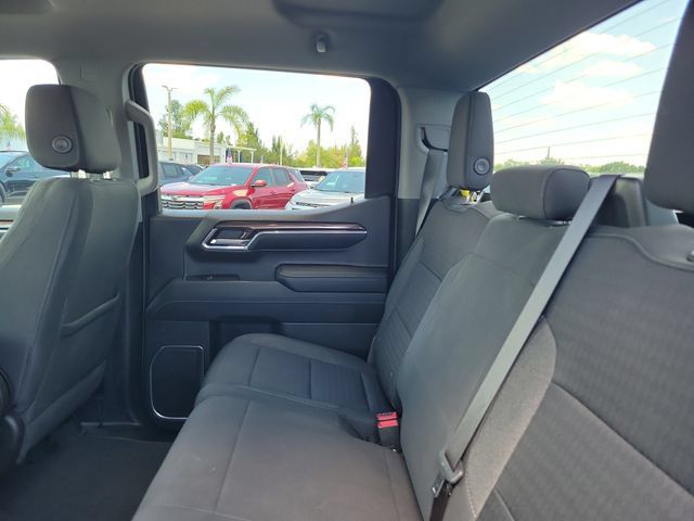 Used 2023 Chevrolet Silverado 1500 LT AWD/4WD image 10