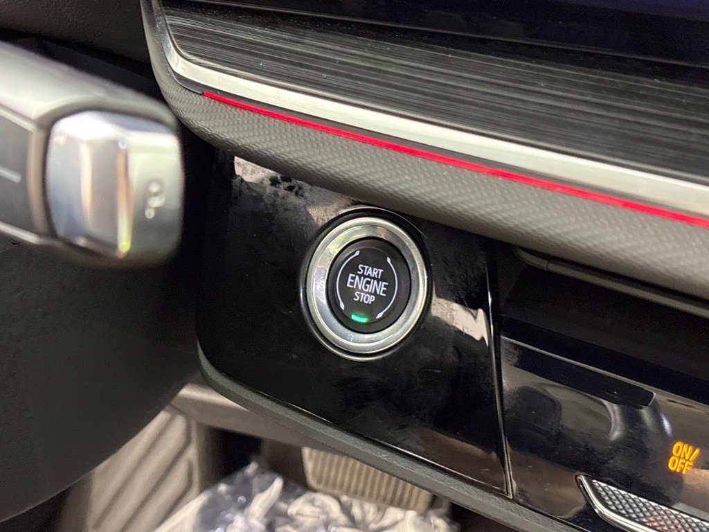 Certified 2024 Buick Envision Preferred AWD/4WD image 37