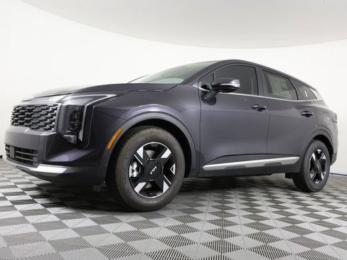 Certified 2026 Kia Sportage LX w/ LX Convenience Package image 1