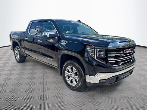 Used 2025 GMC Sierra 1500 SLT AWD/4WD image 4