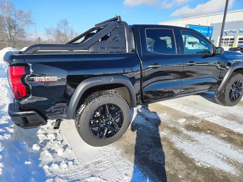 New 2025 Chevrolet Colorado Trail Boss w/ Midnight Edition image 4