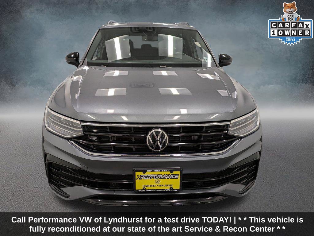 Used 2022 Volkswagen Tiguan SE R-Line AWD/4WD image 2