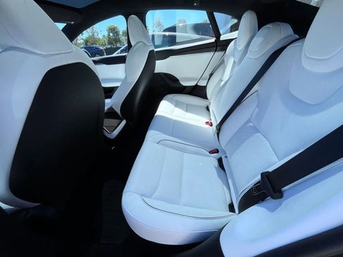 Used 2023 Tesla Model S Plaid image 5