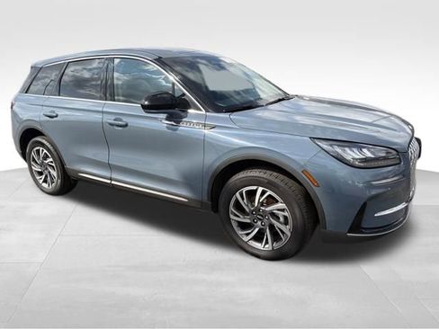 Certified 2023 Lincoln Corsair AWD image 11