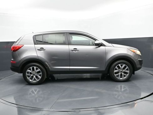 Used 2014 Kia Sportage LX image 8