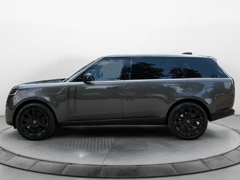 Certified 2022 Land Rover Range Rover Long Wheelbase First Edition AWD/4WD image 4