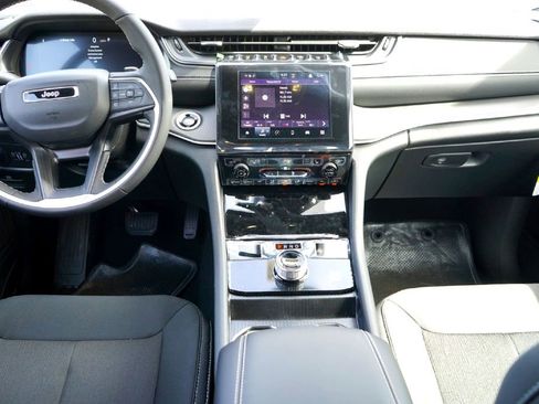New 2026 Jeep Grand Cherokee Laredo X RWD image 22