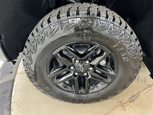 Used 2024 Chevrolet Silverado 1500 Custom Trail Boss image 24