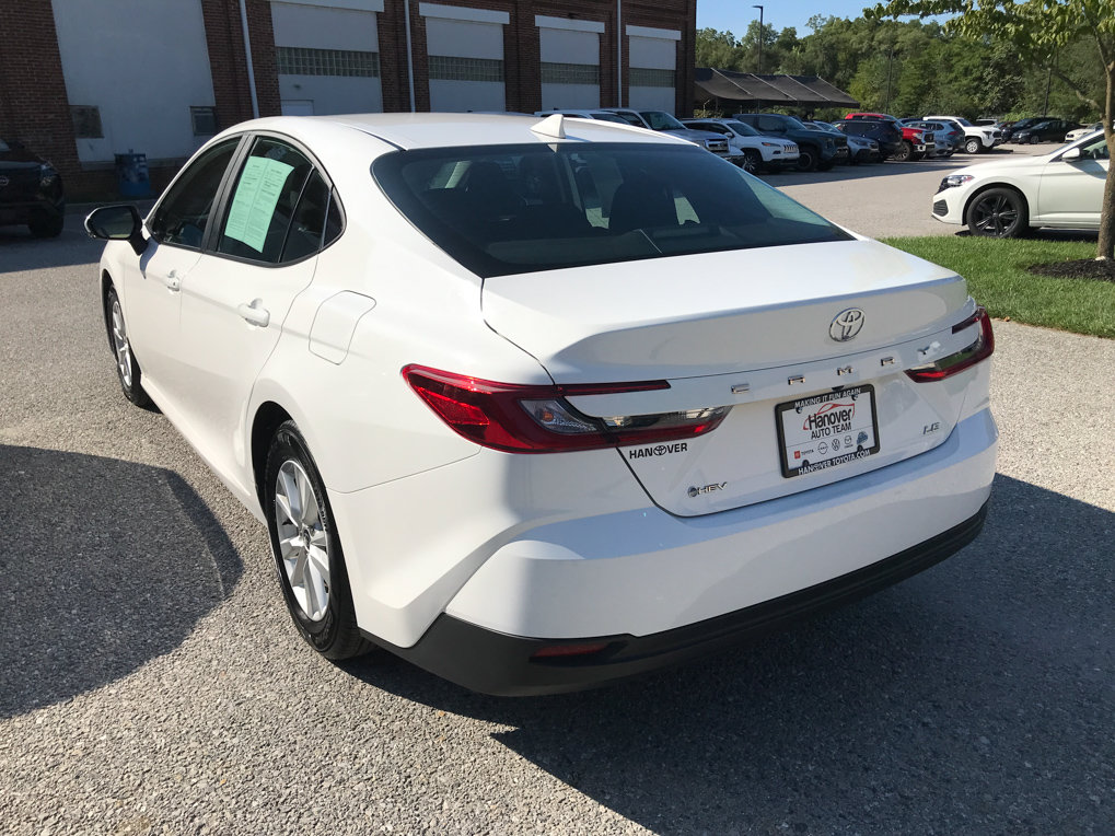 Certified 2025 Toyota Camry LE FWD image 5