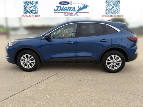 Certified 2023 Ford Escape Active AWD/4WD image 2