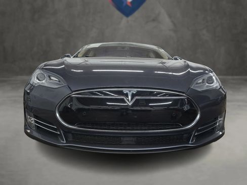 Used 2014 Tesla Model S 85 image 12