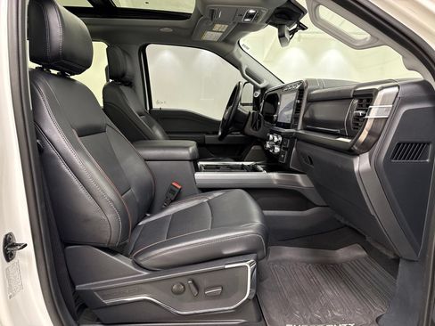 Used 2024 Ford F250 Lariat w/ Lariat Ultimate Package AWD/4WD image 32