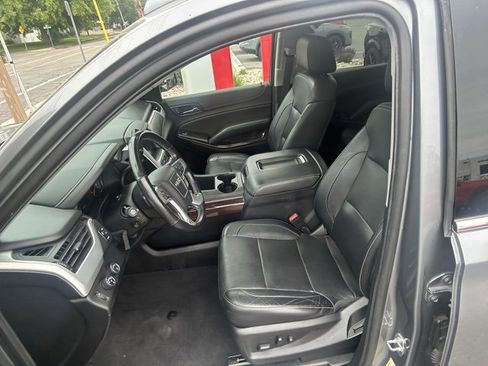Used 2020 GMC Yukon XL SLT image 8