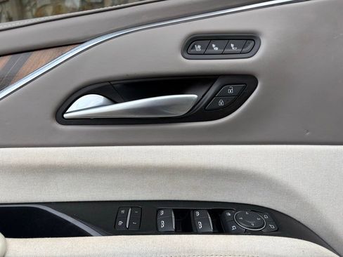 Used 2024 Cadillac Escalade ESV Sport Platinum image 22