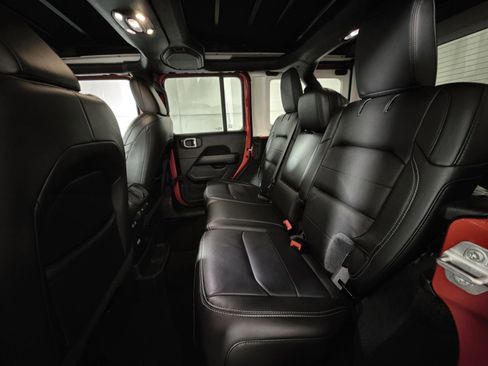 Used 2022 Jeep Wrangler Unlimited Sahara w/ LED Lighting Group image 24