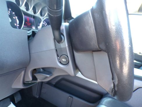 Used 2013 Ford F350 Platinum w/ FX4 Off Road Pkg image 32