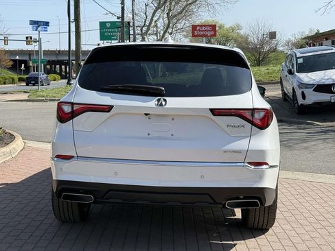 Used 2023 Acura MDX SH-AWD w/ Technology Package image 5