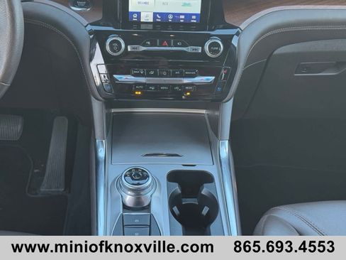 Used 2023 Ford Explorer King Ranch w/ Technology Package image 13