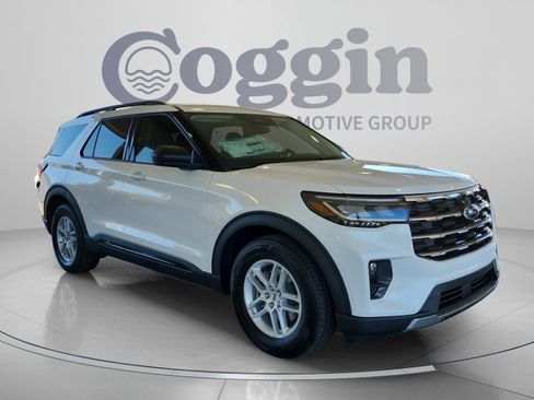 New 2026 Ford Explorer Active w/ Active Comfort Package RWD image 8