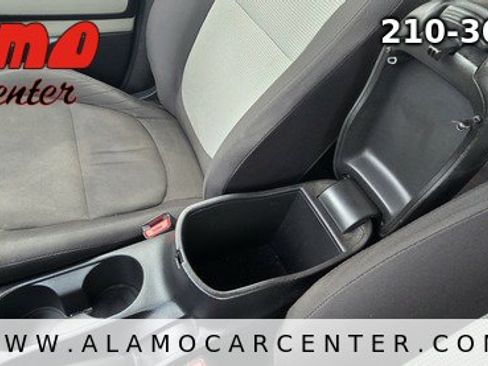 Used 2016 Kia Soul FWD image 35