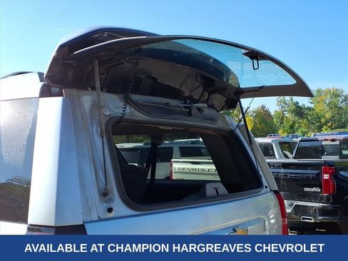 Used 2020 Chevrolet Suburban LT image 12