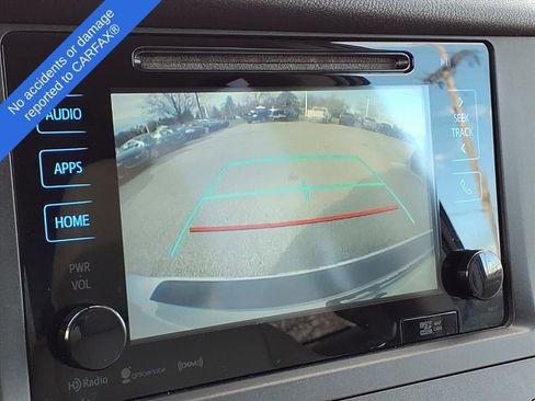 Used 2016 Toyota Sienna L image 25