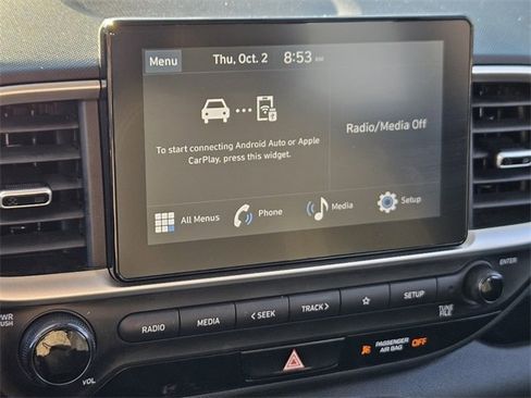 Used 2023 Hyundai Venue SEL image 21