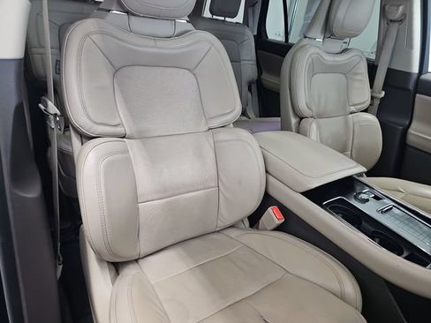 Used 2022 Lincoln Aviator Reserve w/ Equipment Group 201A AWD/4WD image 30