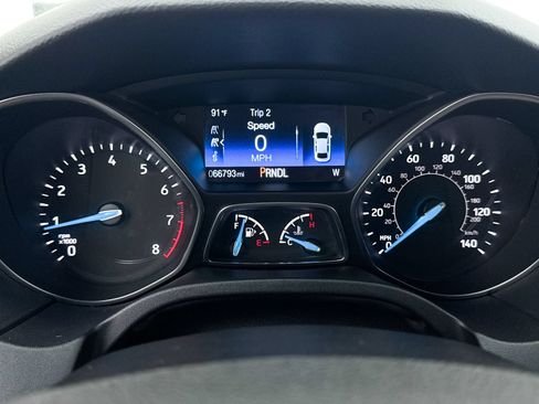 Used 2018 Ford Focus SE FWD image 27