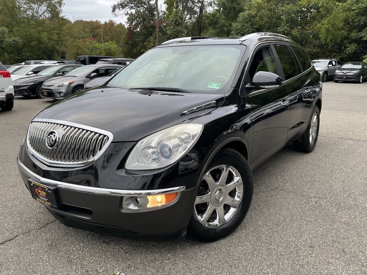 Used 2010 Buick Enclave CXL AWD/4WD image 1