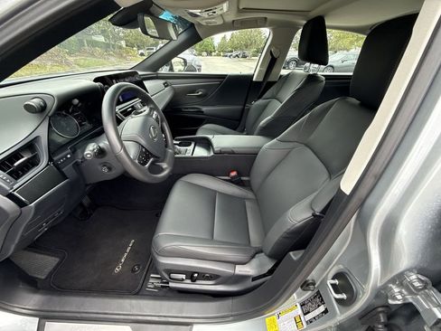 Used 2025 Lexus ES 350 w/ Premium Package FWD image 30
