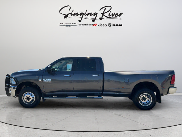Used 2017 RAM 3500 SLT w/ Luxury Group AWD/4WD image 4