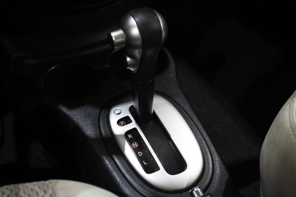 Used 2014 Nissan Versa Note SV FWD image 23