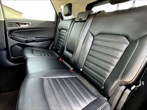 Used 2019 Ford Edge SEL w/ Equipment Group 201A image 24
