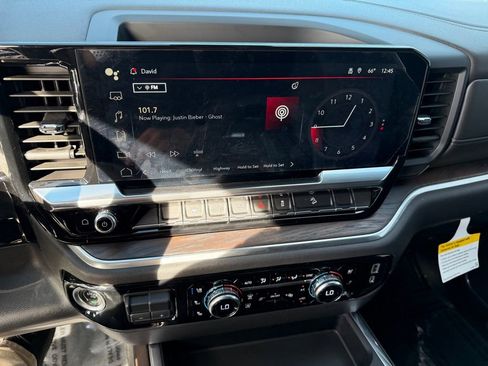 Used 2022 GMC Sierra 1500 SLT w/ SLT Premium Package image 26