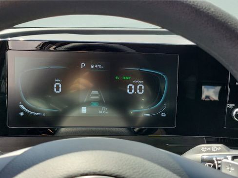 Used 2025 Kia Sportage LX image 28