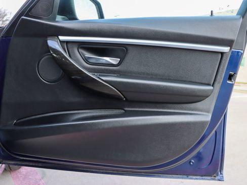 Used 2018 BMW 330i xDrive Sedan image 10