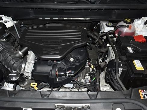 Used 2022 Cadillac XT5 Premium Luxury image 10