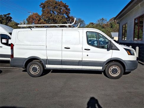 Used 2017 Ford Transit 250 130 Low Roof image 13