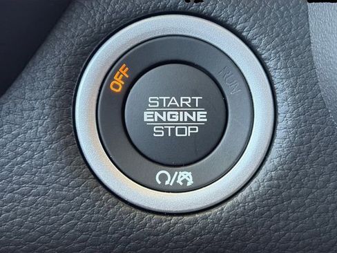 New 2026 RAM 1500 Laramie AWD/4WD image 23