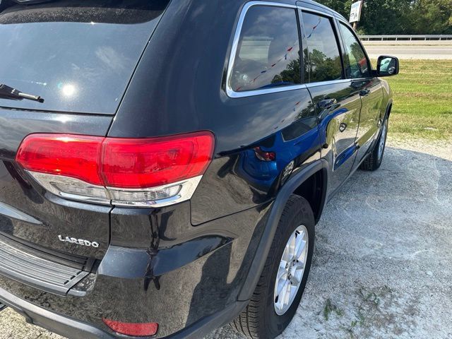 Used 2018 Jeep Grand Cherokee Laredo AWD/4WD image 19