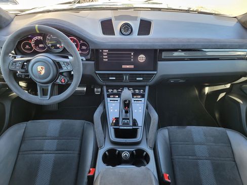Certified 2023 Porsche Cayenne Turbo GT image 12